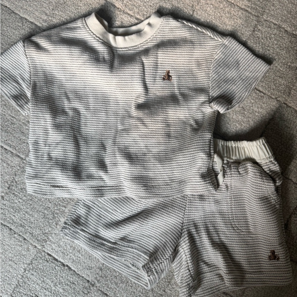 GAP Cream Striped Tee & Shorts Set